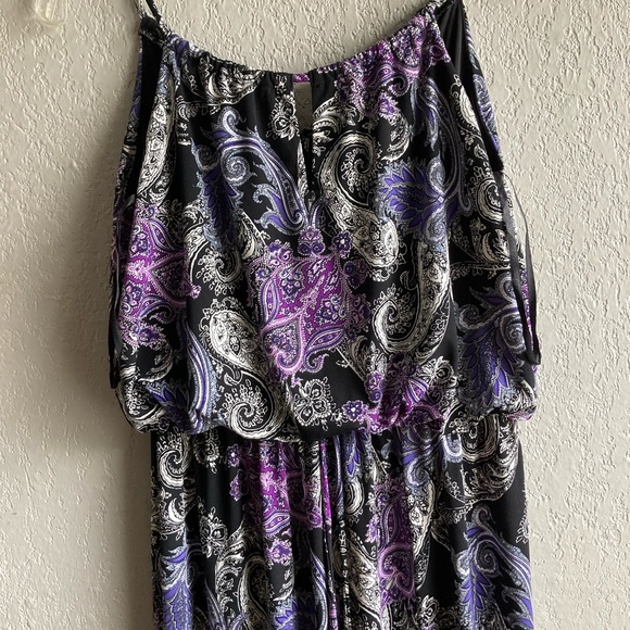 Enfocus Studio Maxi dress, spaghetti strap size 6,spandexblack, purple and white - Picture 2 of 4